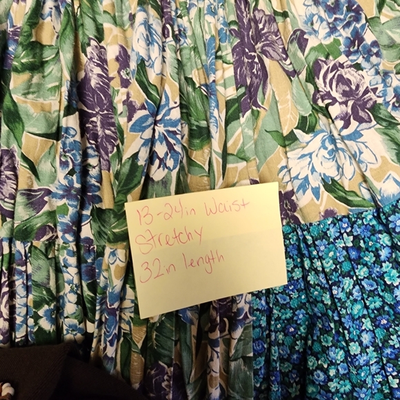 Vintage Floral patchwork Patterned midi Skirt - Picture 2 of 5